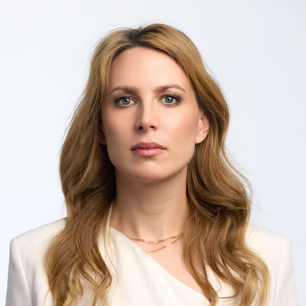 Dr. Lisa Lenz